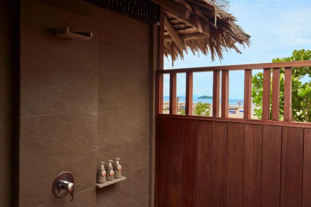 Beachfront Junior Suite, Saii Phi Phi Island Village (ex. Phi Phi Island Village Beach Resort) 5*