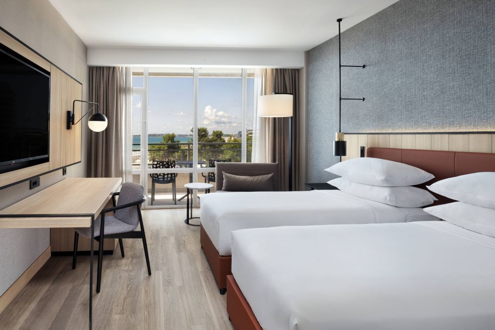 Deluxe King/ Twin Rooms With City And Sea View, Im Dreamer (ex. Four Points by Sheraton) 4*