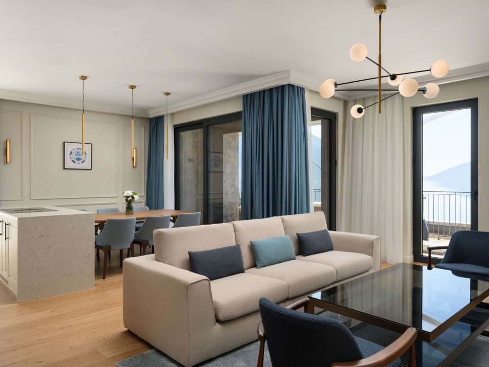 Deluxe Apartment with 3 Bedrooms  | 1 king size bed, 1 double bed and 2 single beds, Mövenpick Hotel & Residences Teuta Kotor Bay 5*