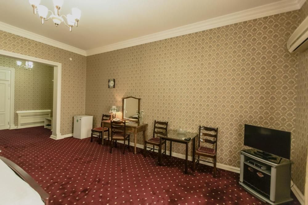 Single Room, Konstantin 4*