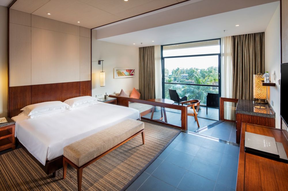 Premium Ocean View Room, Hilton Sanya Resort & Spa 5*
