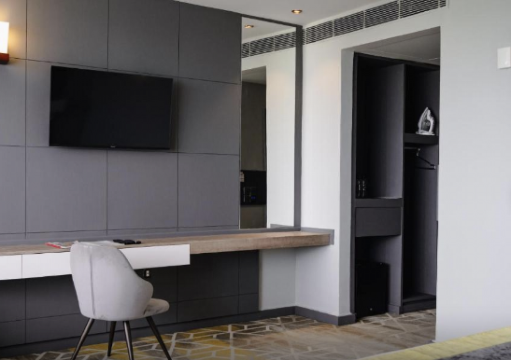Deluxe Room, Manhattan Business Hotel 4*