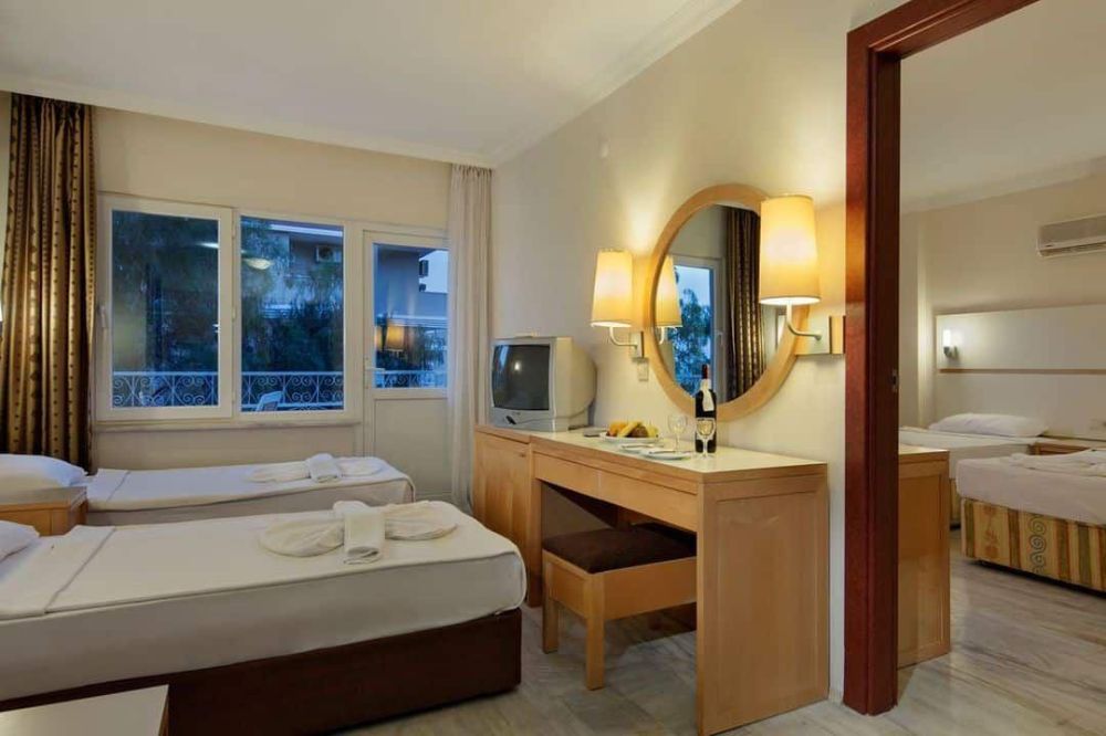 Family Room, Larissa Holiday Beach Hotel 4*