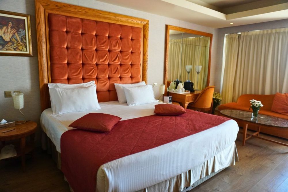 Honeymoon Suite, Adams Beach Hotel 5*