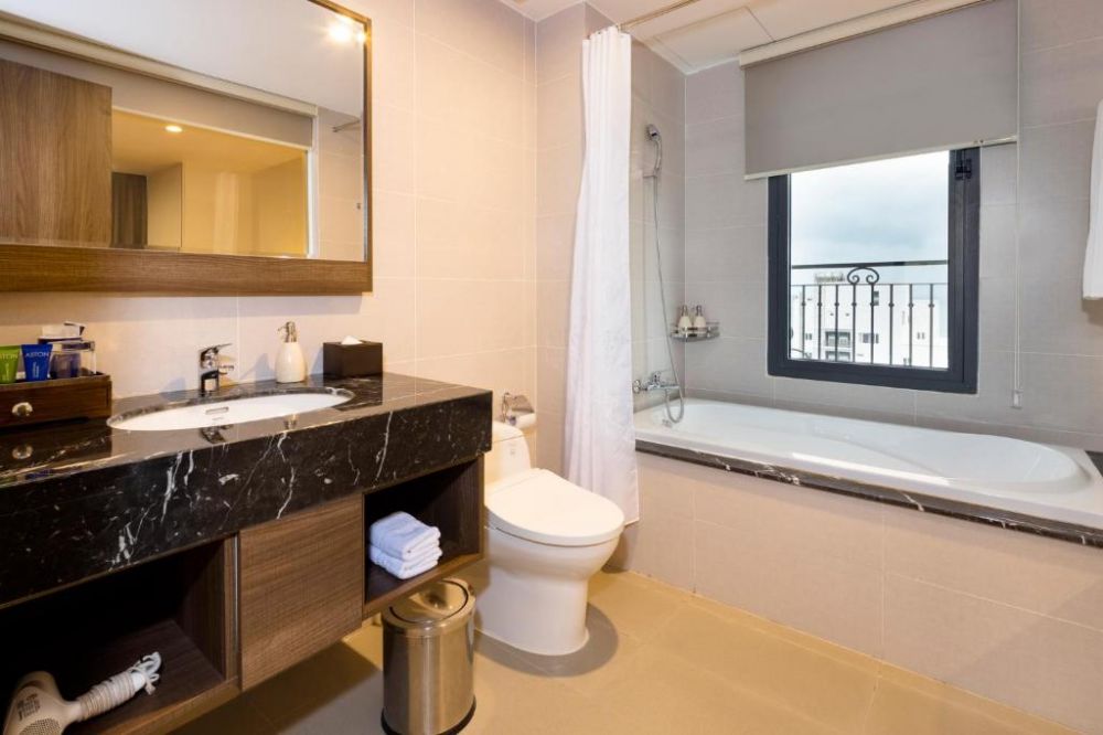 Aston Suite Ocean View  (Daphovina Suite), Daphovina Hotel (ex.Aston Nha Trang City Hotel) 4*