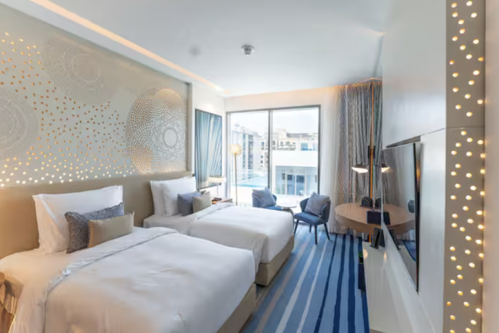 Guest Room | Guest Room Sea View, Tumbi Hotel Dubai The Palm, Tapestry Collection by Hilton 4*