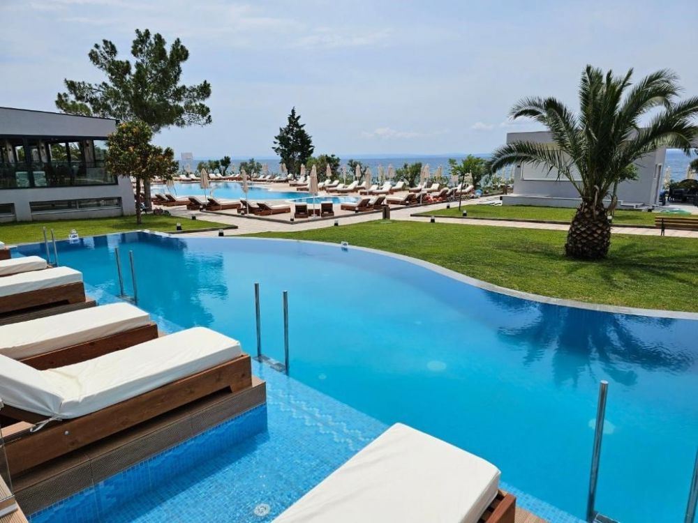 Triple Room Sea View Sharing Pool, Seacoast Resort Halkidiki 5*