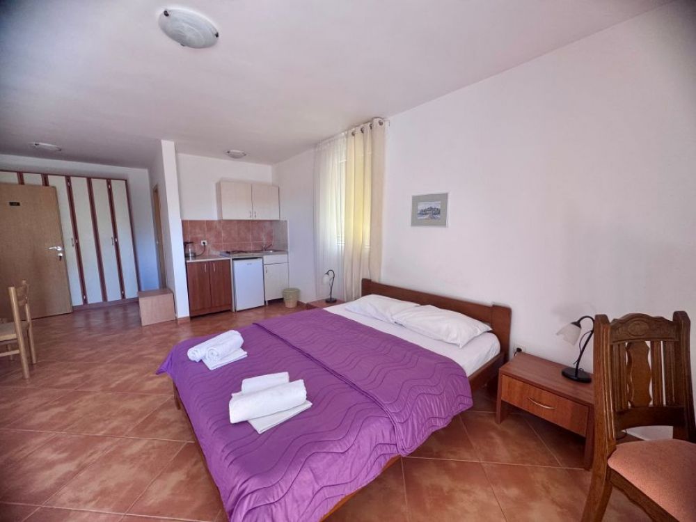 Studio 03, Stevan Apartments 3*