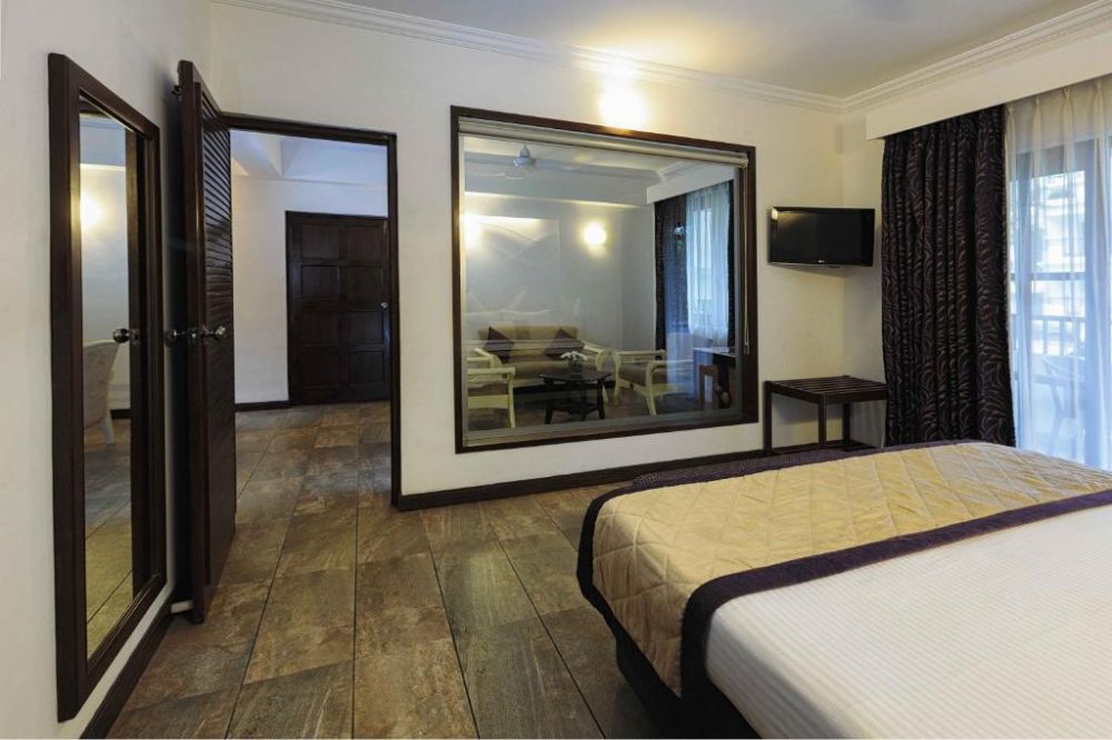 Suite/Suite Pool Room, Sonesta Inns 4*