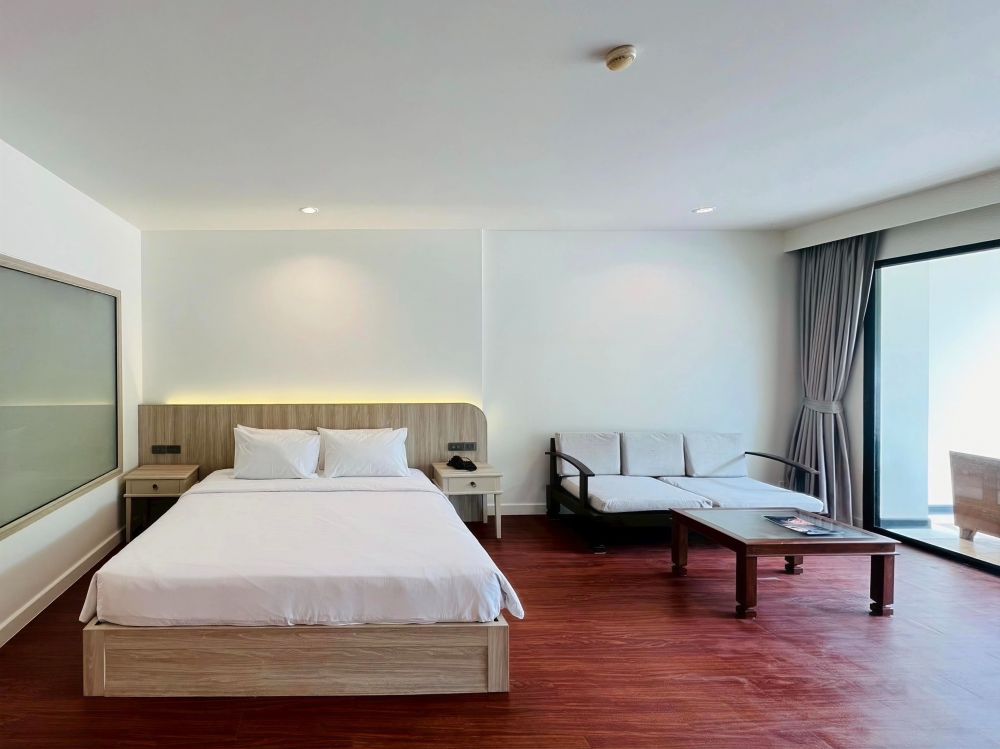 Deluxe Room with Pool View, Ramada By Wyndham Aonang Krabi 4*