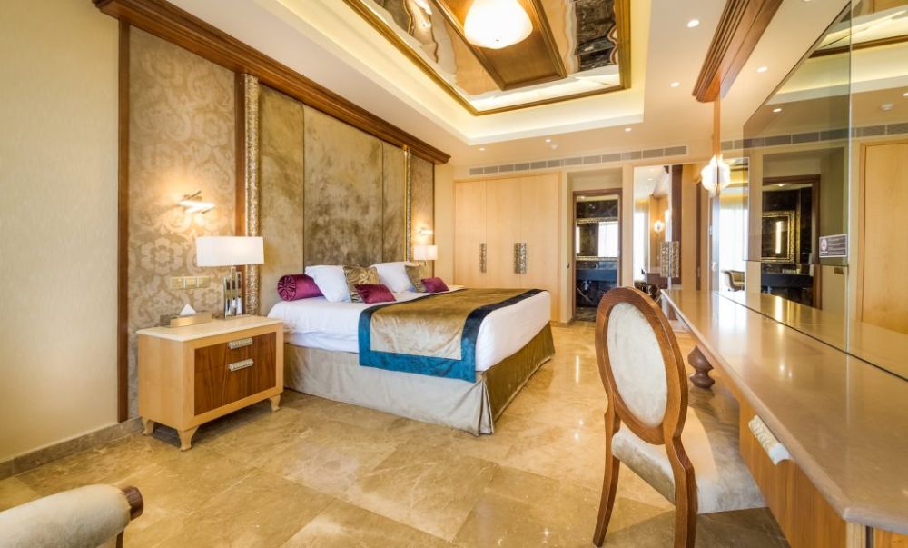 King Suite, Adams Beach Hotel 5*