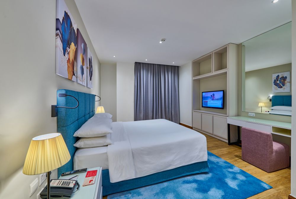 One bedroom King Suite Balcony Partial Sea View, Ramada Hotel & Suites By Wyndham Jbr (ex. Hawthorn Suites) 4*