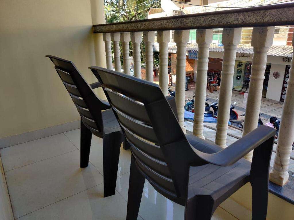 Deluxe Non AC, Prakash Holiday Inn (ex. Rishi House) 2*