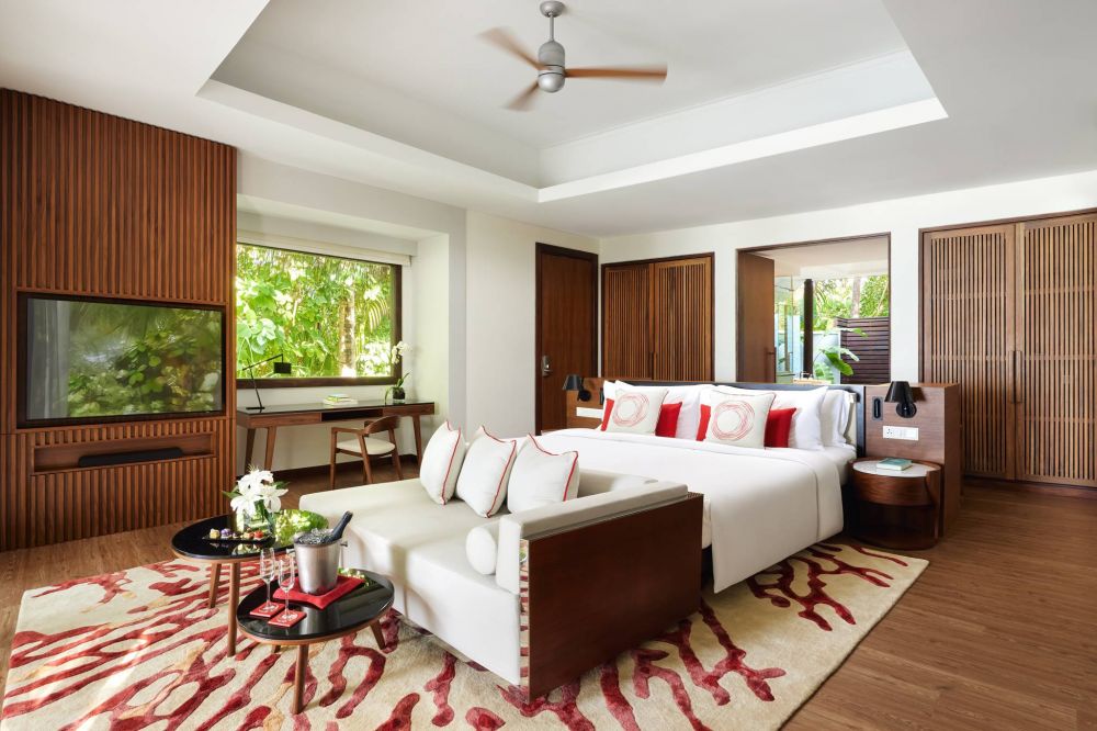 Deluxe Beach Villa, Niyama Private Island Maldives 5*