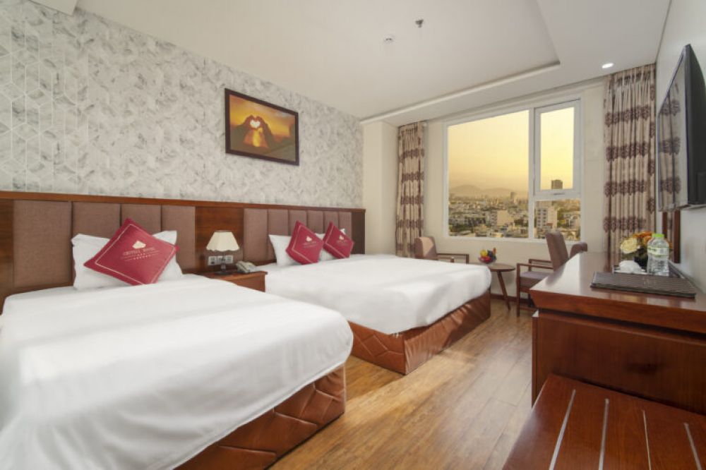 Superior/Deluxe Triple, Crystal Hotel Danang 3*