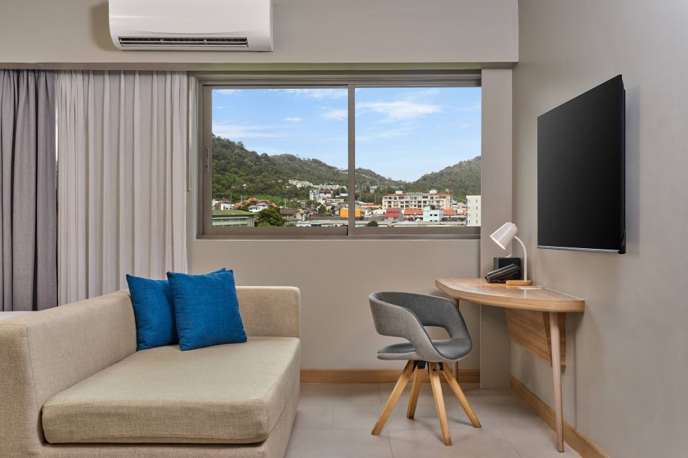 Privilege Corner Room, Mercure Phuket Patong Journeyhub (ex. Journeyhub Phuket Patong) 4*