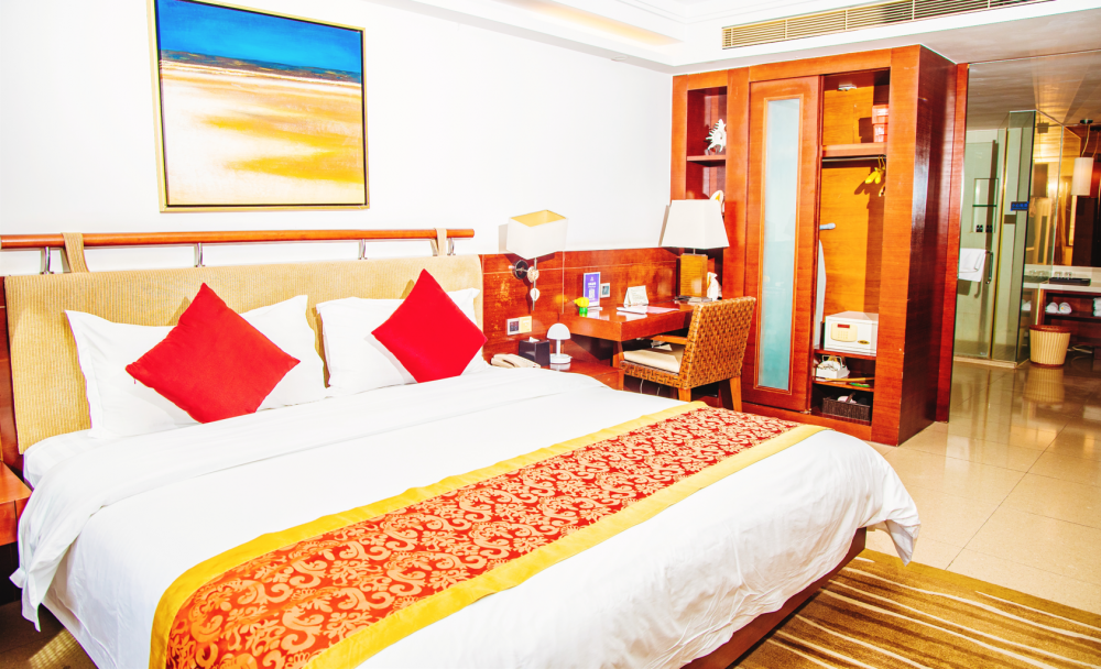 Deluxe Seaview Suite, Sanya Marina Sea View Hotel (ex.Marina Spa Hotel Sanya) 4*