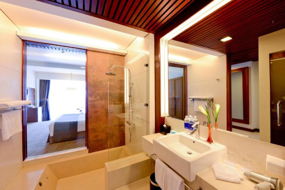 Deluxe Room, Novotel Nha Trang 4*