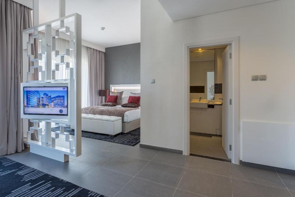 Grand Studio Suite with Soluna Beach Club Access, The First Collection Marina, Dubai, A Tribute Portfolio Hotel 4*