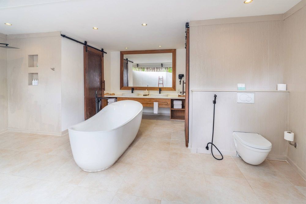 Beach Access Villa, Kihaa Maldives 5*