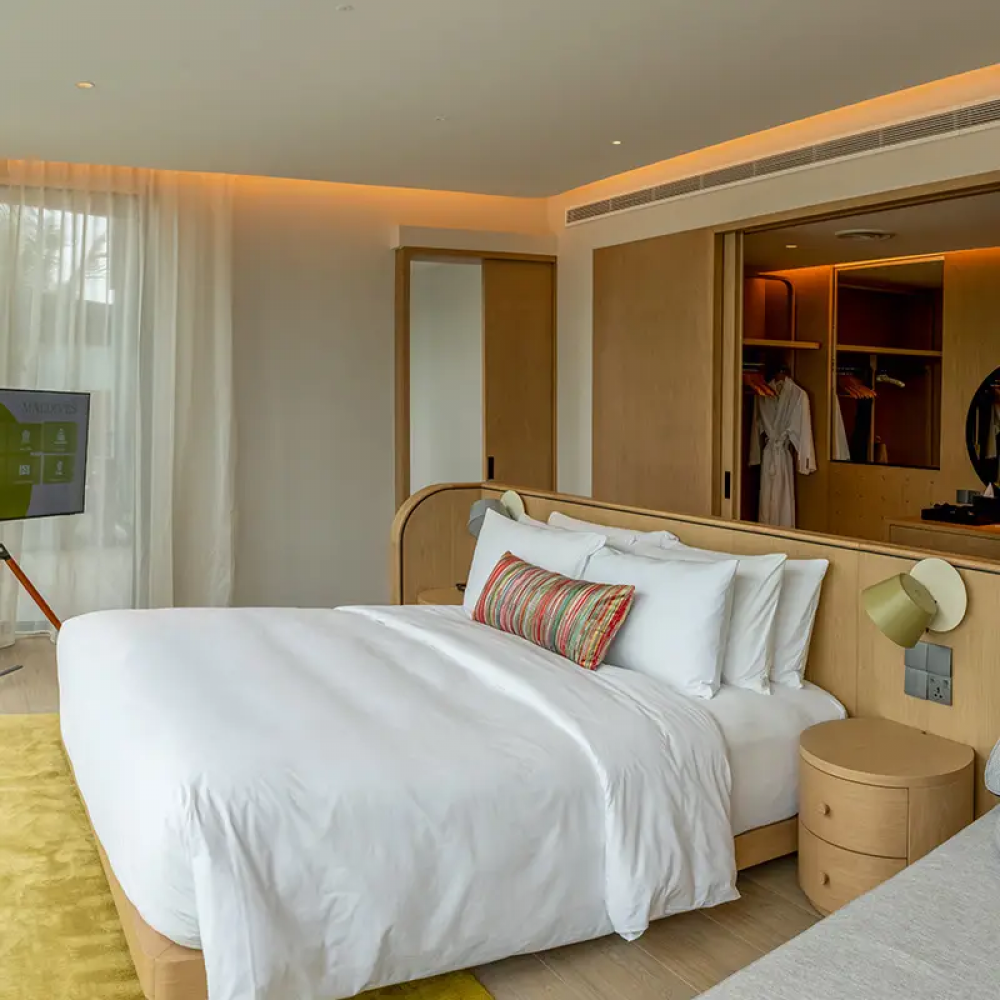 2 Bedroom Lagoon Beach Pool Loft, SO/ Maldives 5*