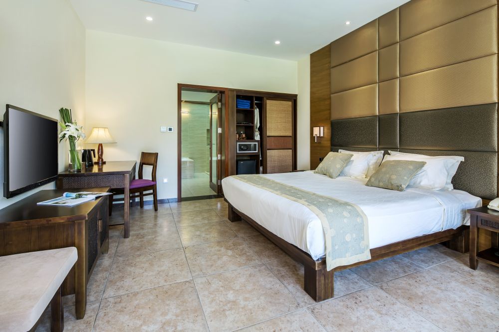 Villa Room/Swimming Pool Villa Room, Yalong Bay Villas & Spa 5*