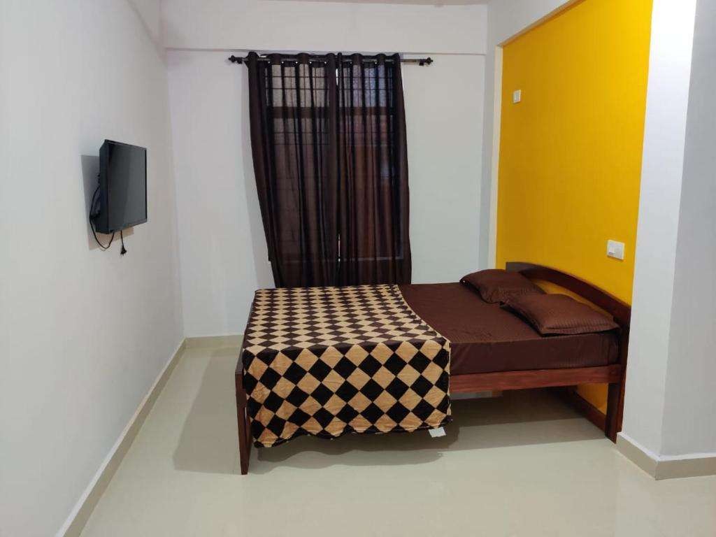 Deluxe Non AC, Prakash Holiday Inn (ex. Rishi House) 2*