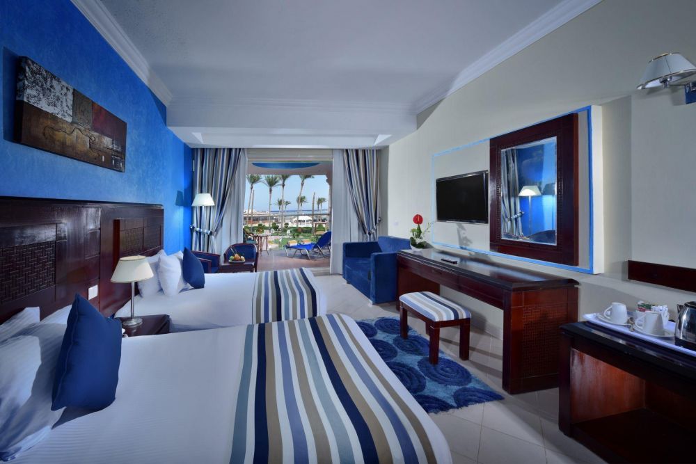 Blue Room (Deluxe Front Sea View), Edge By Rotana Sea Beach (ex.Sea Beach Aqua Park) 4*