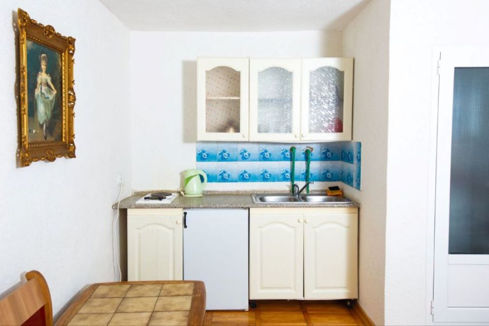 Studio 02+1, Violet Economy Guest House 2*