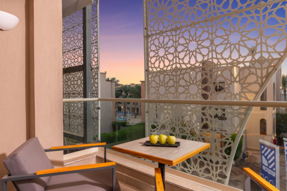 Deluxe Family Pool Room, Edge By Rotana Sea Beach (ex.Sea Beach Aqua Park) 4*