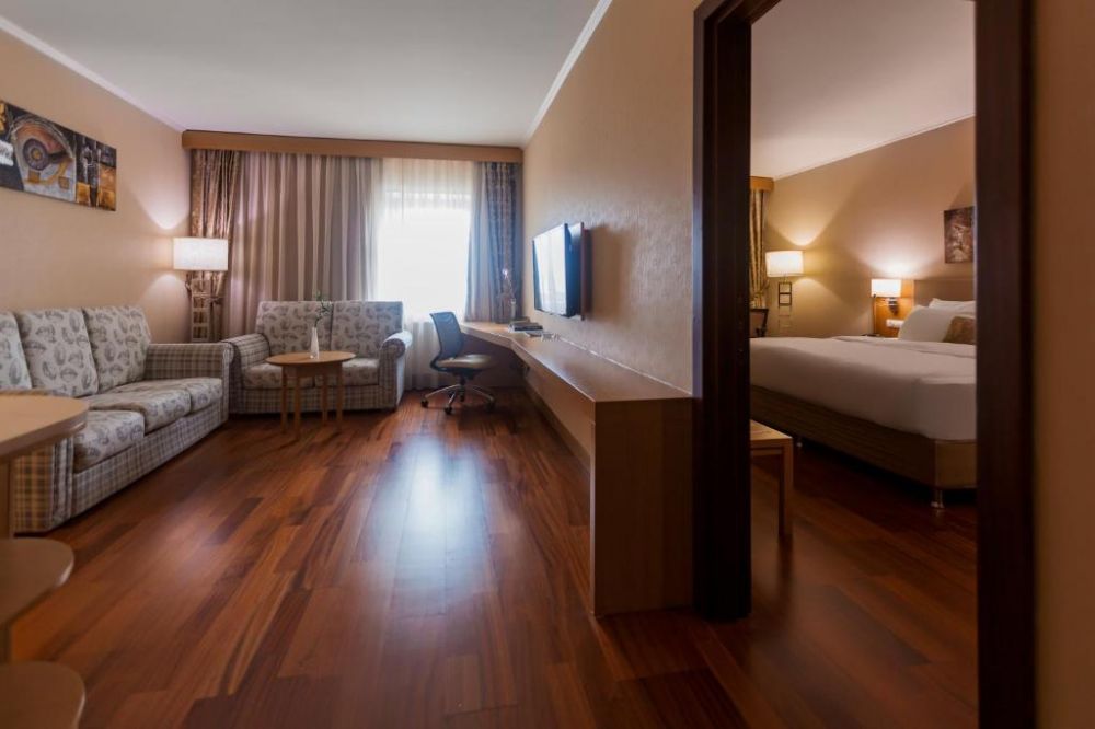 Люкс, Hayat Hospitality Oskemen 5*