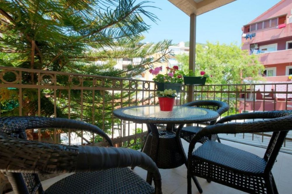 Studio 03, Egon Apartments 3*