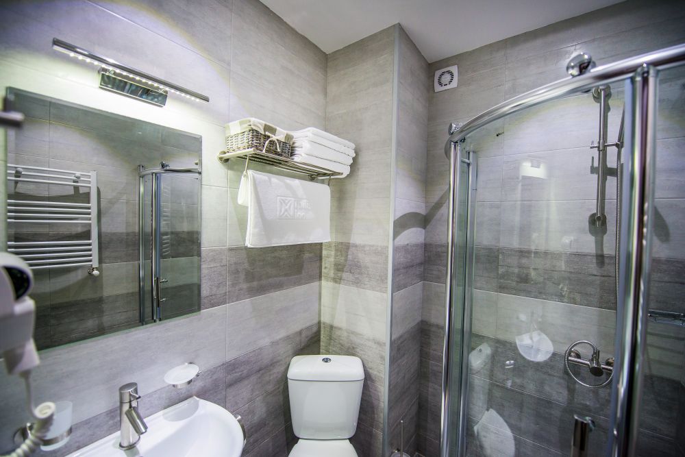 Single Room, Tbilisi Inn 4*