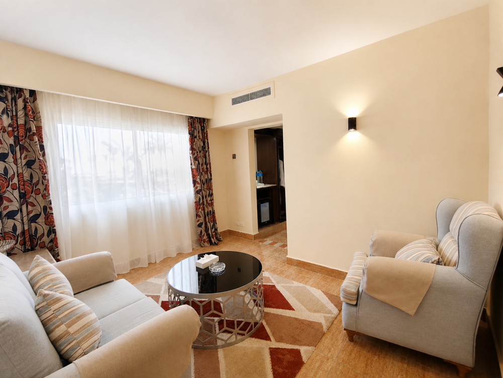 Jacuzzi Suite (Junior Suite Club), Royal Regency Club 5*