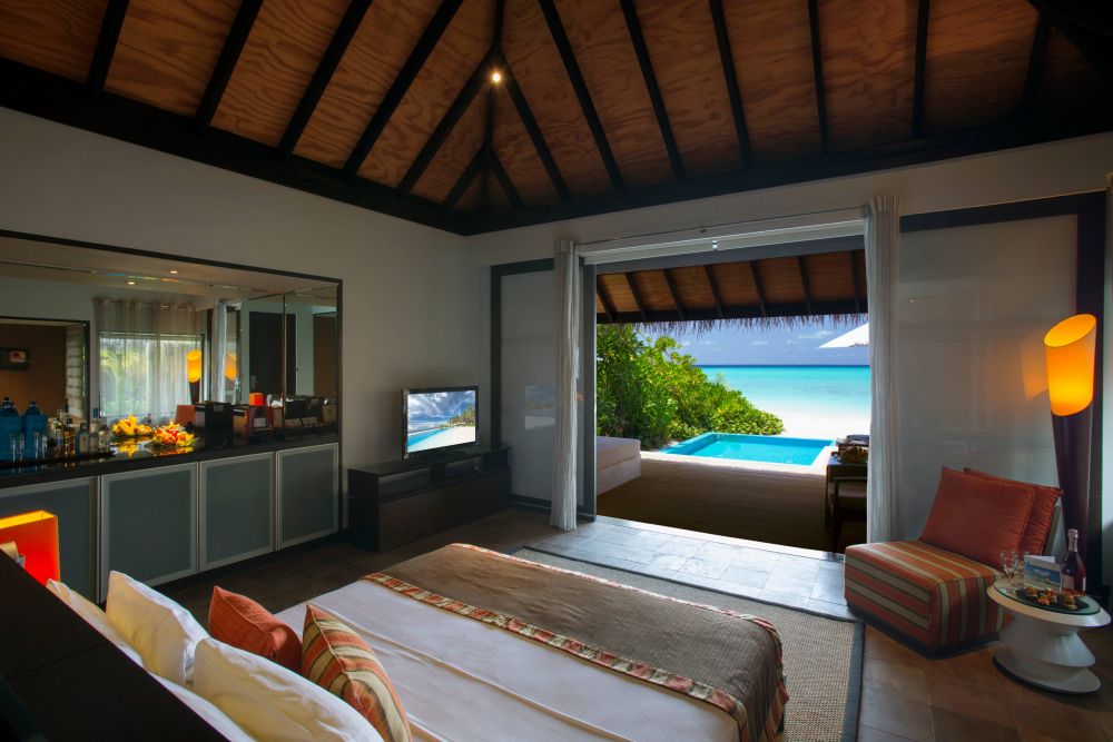 Beach Villa with Pool, Niva Velassaru Maldives (ex. Velassaru Maldives) 5*