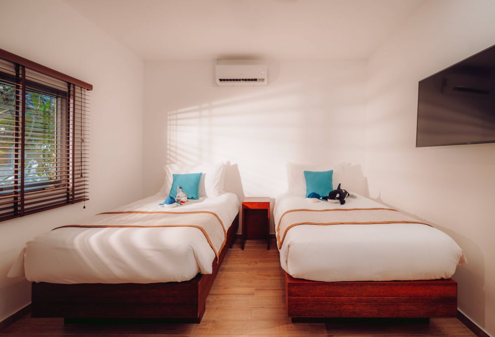 Four Bedroom Beach Pool Residence, Kuredhivaru Resort and Spa (ex.Movenpick Resort Kuredhivaru) 5*