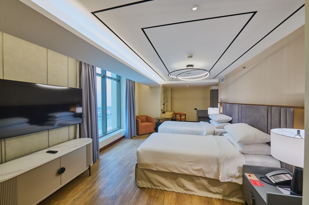 Two-bedroom Penthouse Suite, Ramada Hotel & Suites By Wyndham Jbr (ex. Hawthorn Suites) 4*