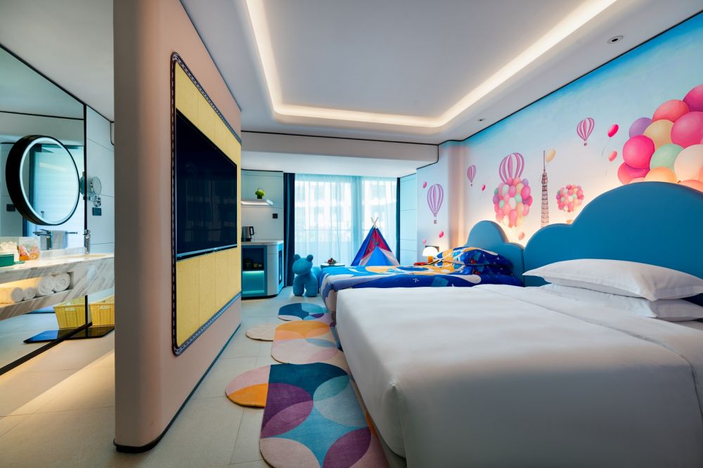 Garden-view Family Room, Pearl River Garden 5*
