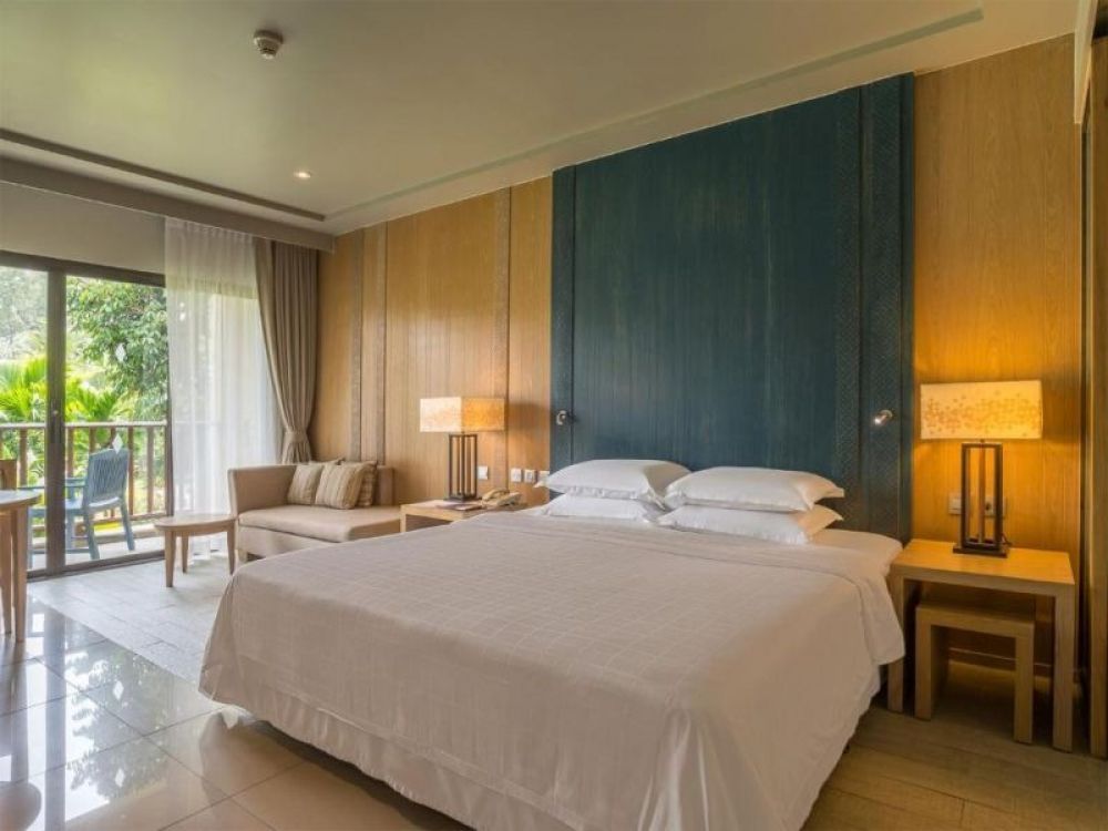 Deluxe Sea Facing, Dusit Thani Krabi Beach Resort 5*