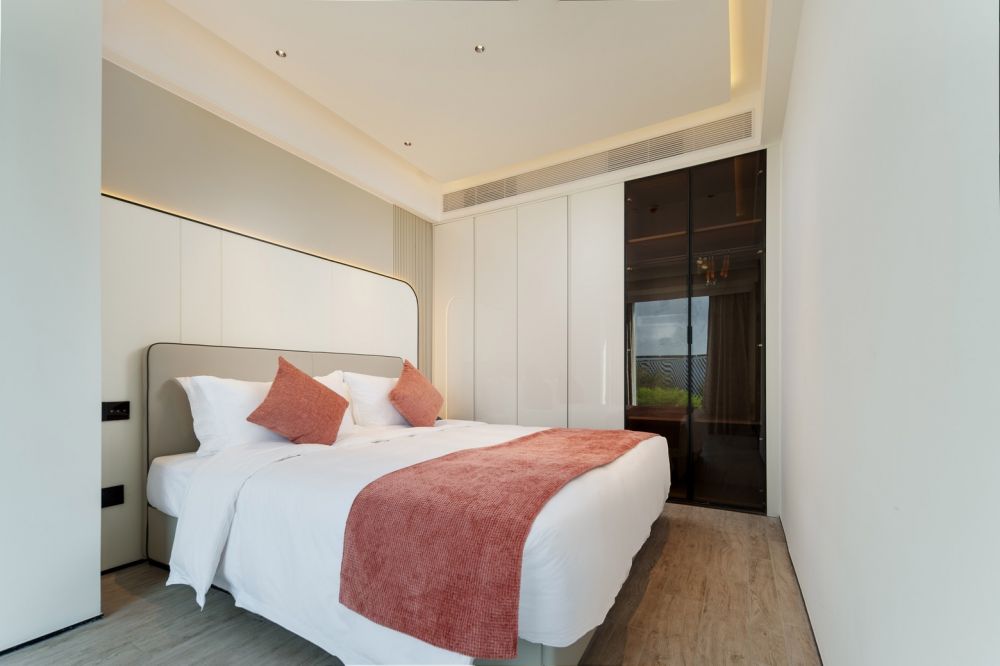 Mountain View Two-bedroom Suite, Sanya Yalong Bay No.99 Suite Resort Hotel 4*