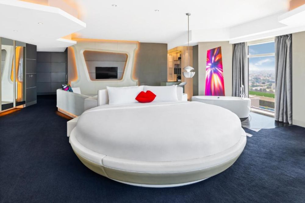 Round Bed Valor Suite, V Hotel Curio Collection by Hilton (Adults Only 18+) 5*