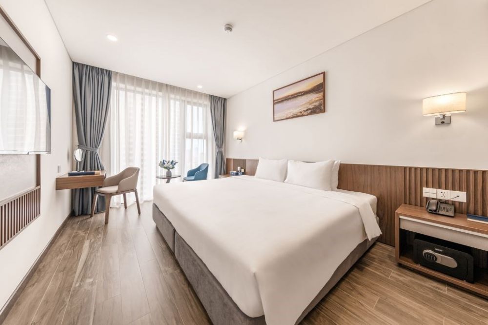 Executive, Mangata Beachfront Hotel 4*